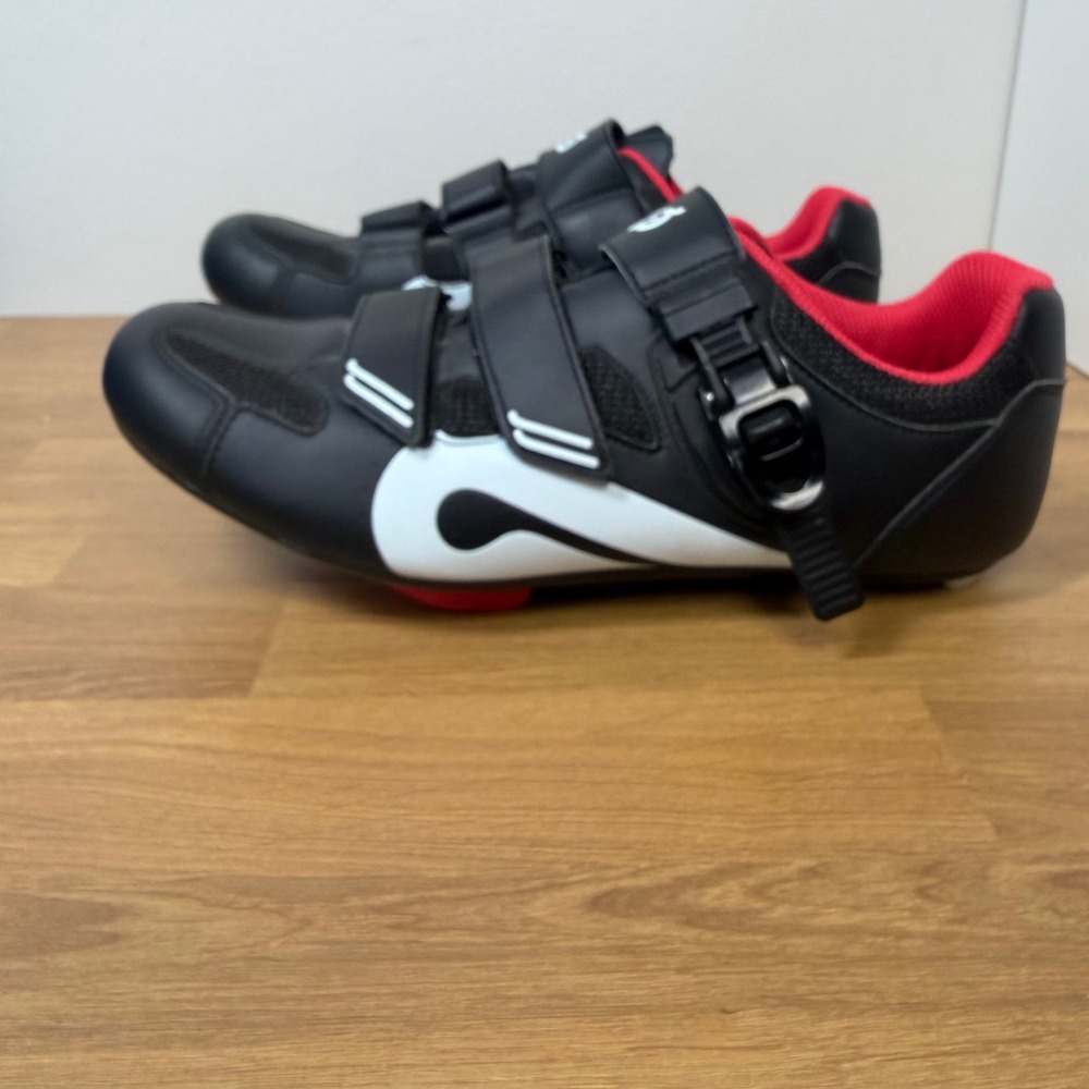 Peloton Cycling Shoes Black Red Women Size 12 / Men 10.5 EU 44 with Delta Cleats